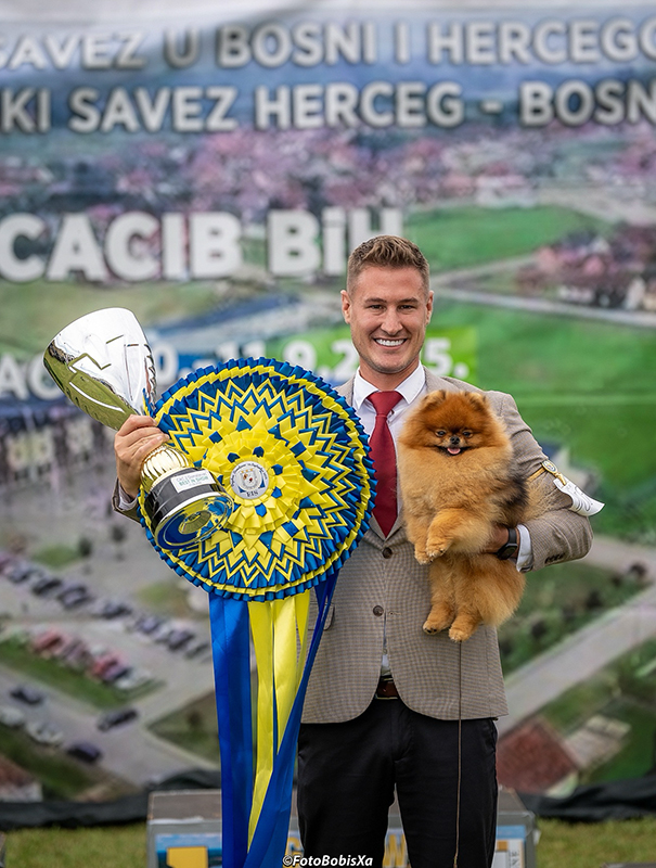 Facetune_17-09-2025-18-56-19